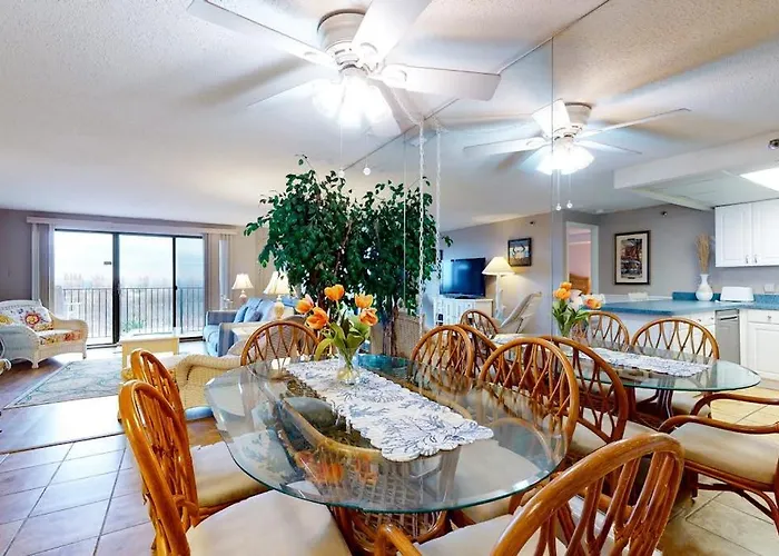 Holiday home Oceanfront Ground-floor With Patio Fast Wifi Ac & Washer & Dryer
