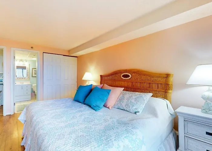 Oceanfront Ground-floor With Patio Fast Wifi Ac & Washer & Dryer Holiday home *