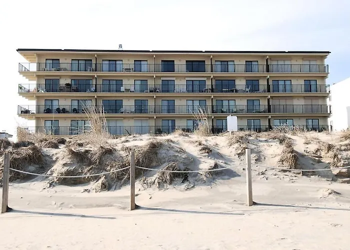 Oceanfront Ground-floor With Patio Fast Wifi Ac & Washer & Dryer